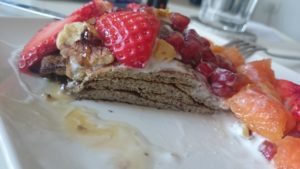 Pancakes mit frischem Obst - 